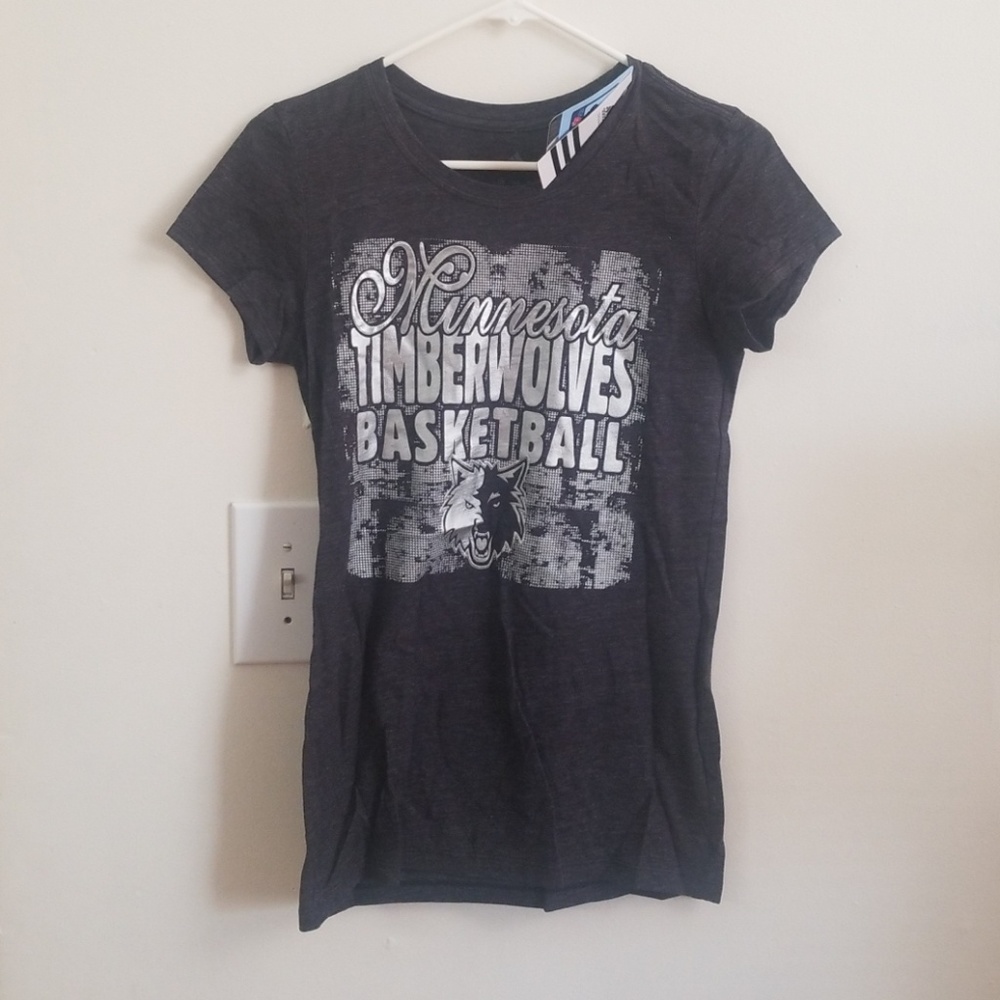 Womens Adidas Minnesota Timberwolves med NWT